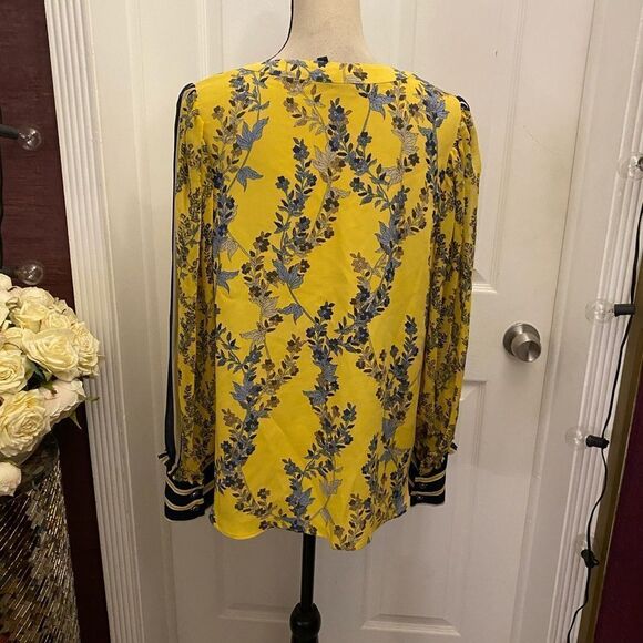 BCBGMaxAzria Yellow and Blue Floral Blouse - Picture 4 of 12